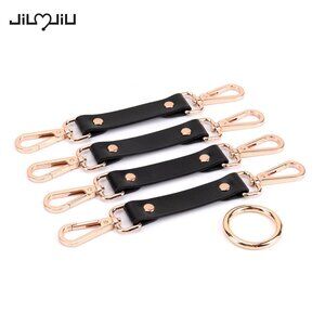 Cross Lock In Black